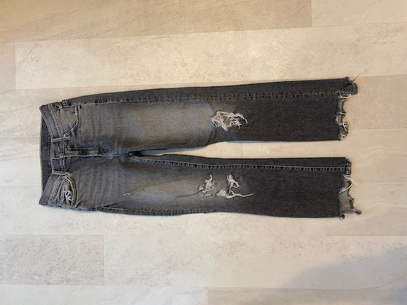 MOTHER Insider Crop Step Chew Distressed Gray Jeans Sz 24 - Picture 4 of 14